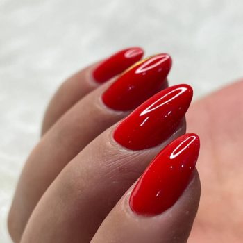 لاک ساده در جدیدترین مدل های ناخن در کرج