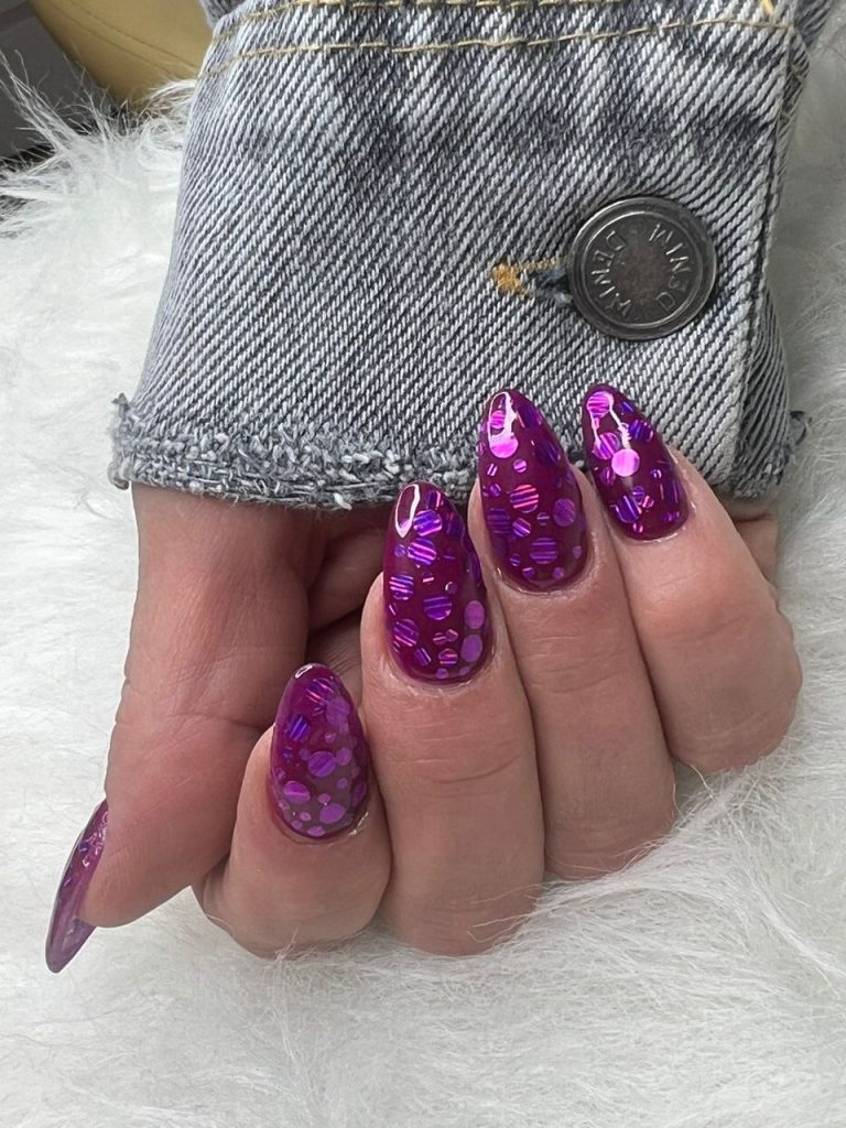 ژل لاک در خدمات ناخن بلامادام